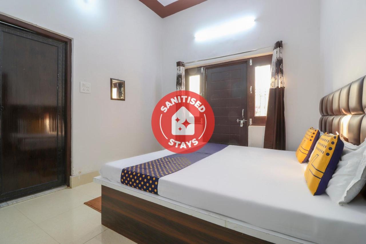 สปอต ออน 75178 โฮเทล อรมณ Hotel Roorkee ภายนอก รูปภาพ
