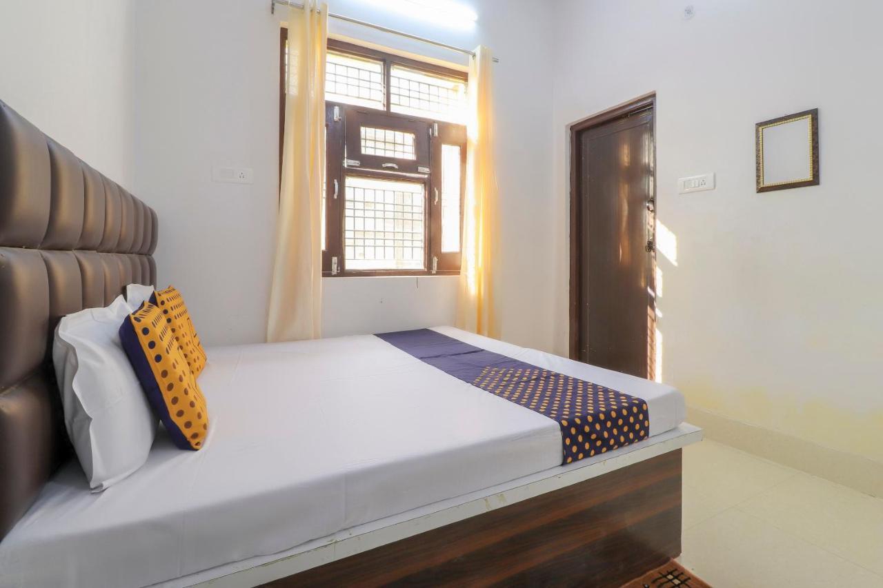 สปอต ออน 75178 โฮเทล อรมณ Hotel Roorkee ภายนอก รูปภาพ