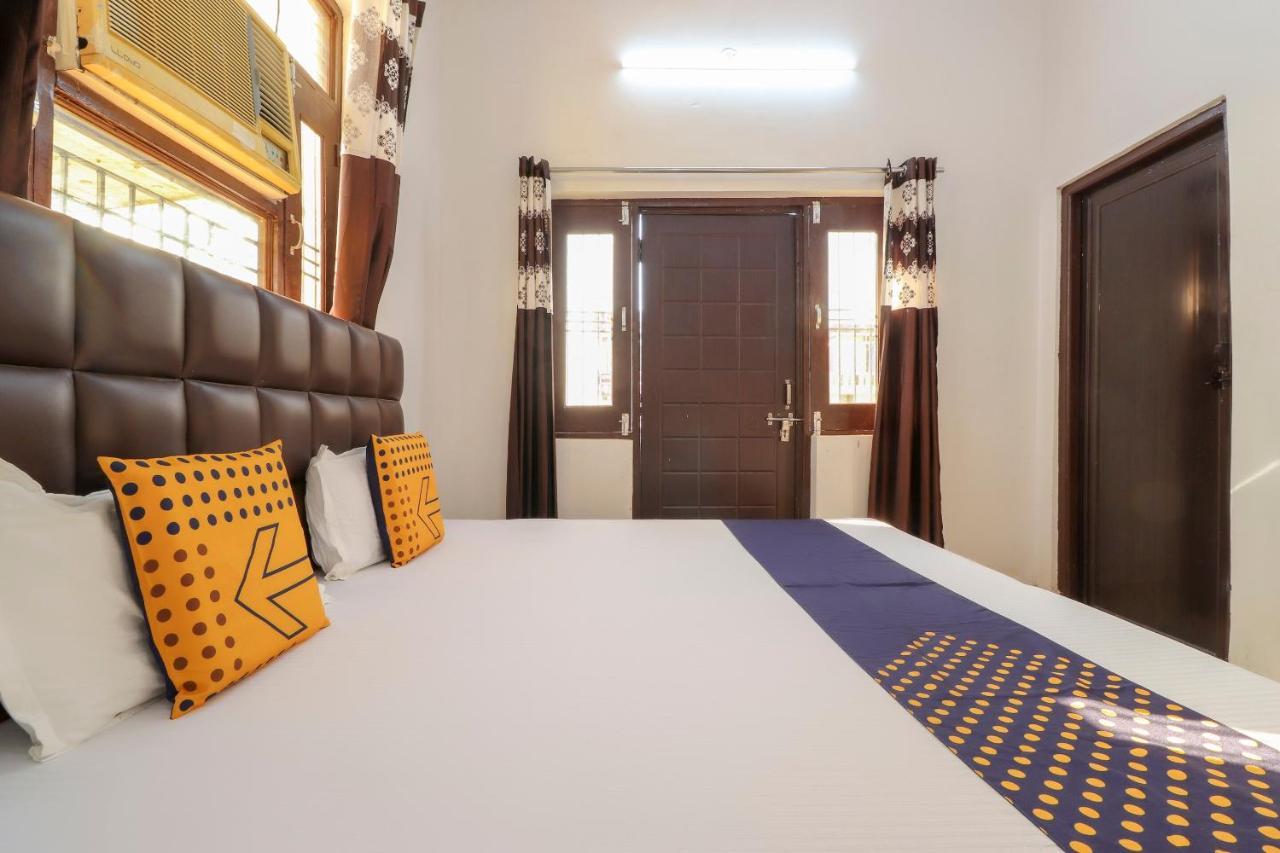 สปอต ออน 75178 โฮเทล อรมณ Hotel Roorkee ภายนอก รูปภาพ